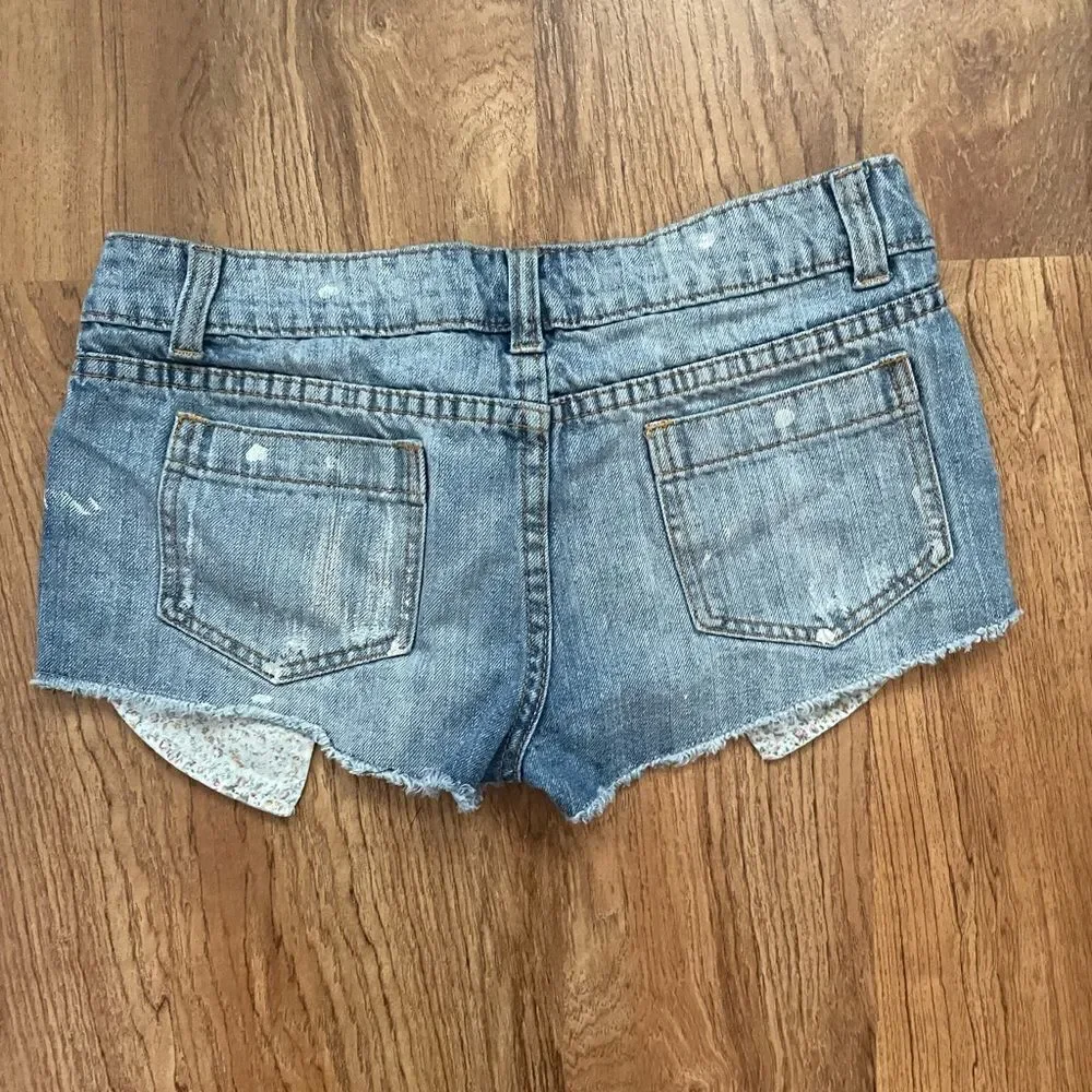 Love Notes shorts‎